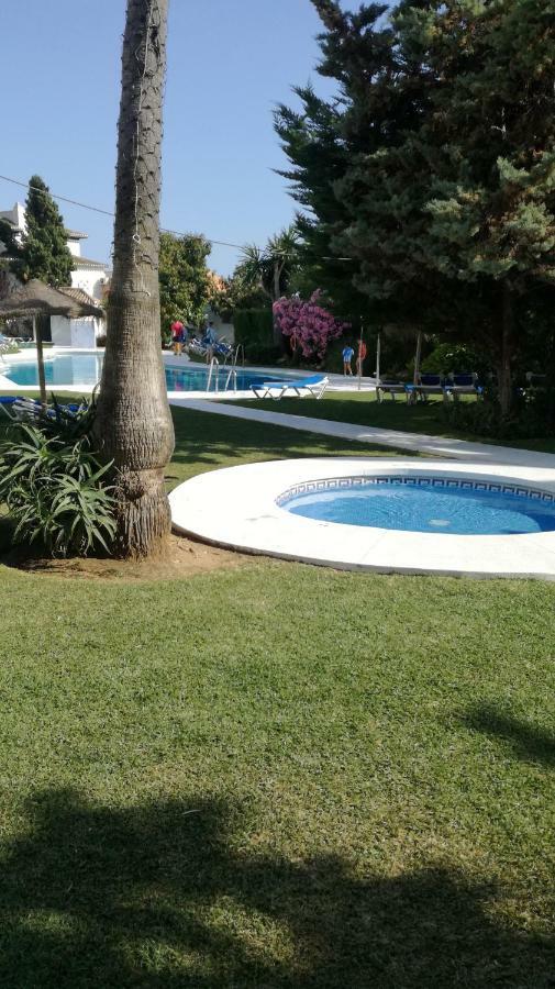 Casa De Lucia Apartment Михас Екстериор снимка